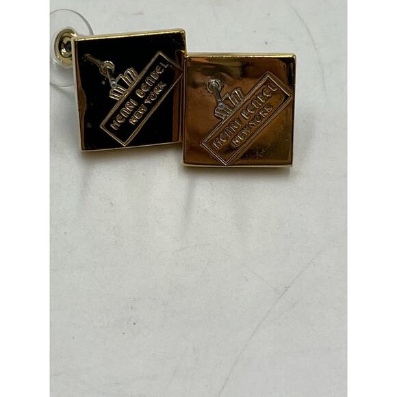 Henri Bendel Gold Plated Black Onyx Pyramid Studs Earrings - Picture 13 of 15